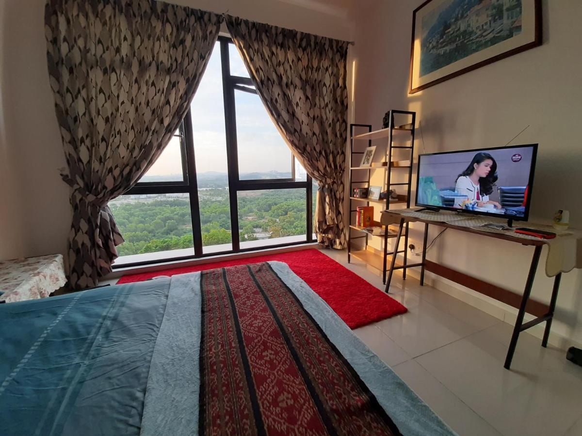 Appartamento Mycozysoho With Excellent Swimming Pool View Cyberjaya Esterno foto